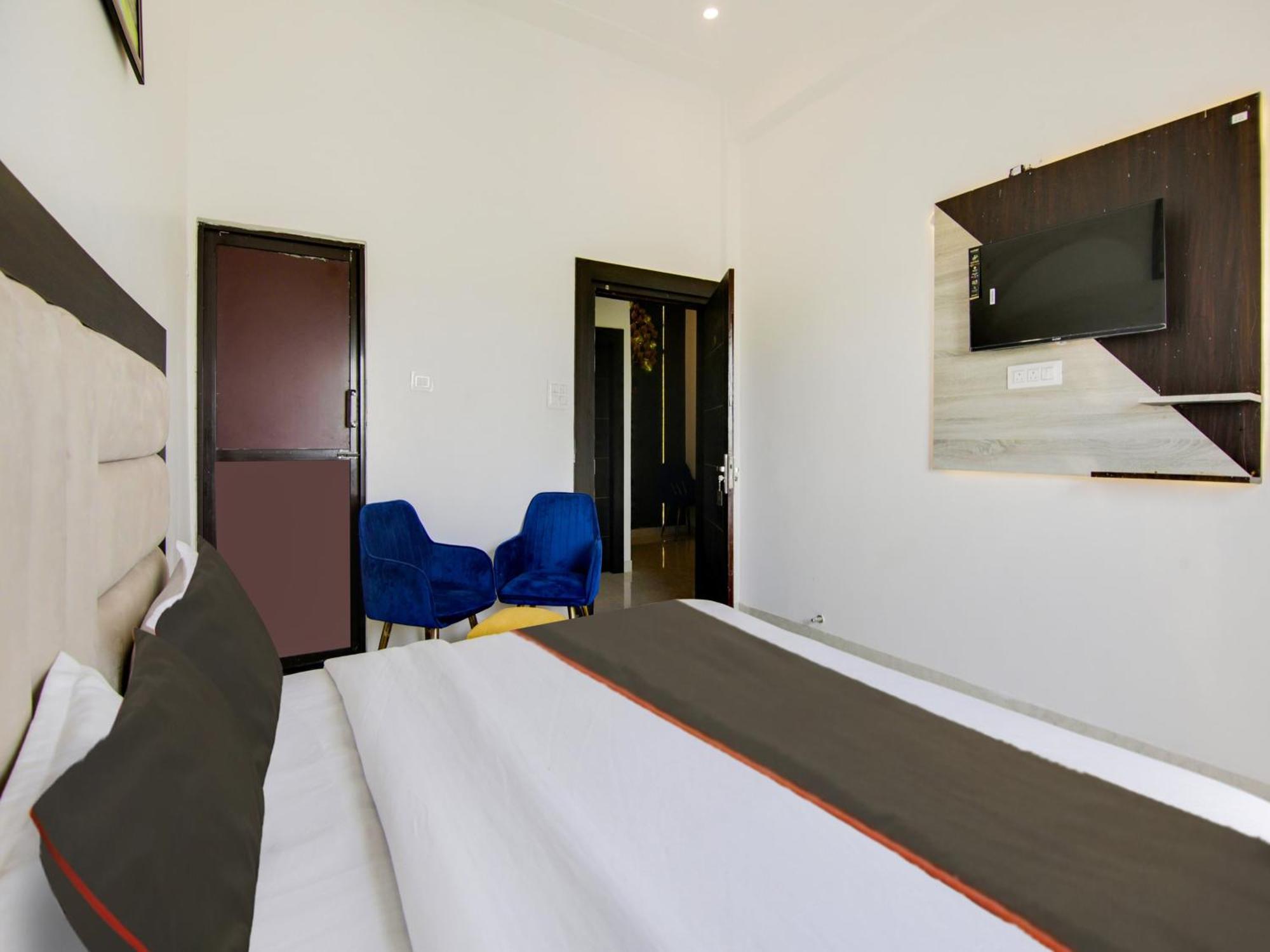 The Nines Hotel & Restro Nainital Eksteriør bilde