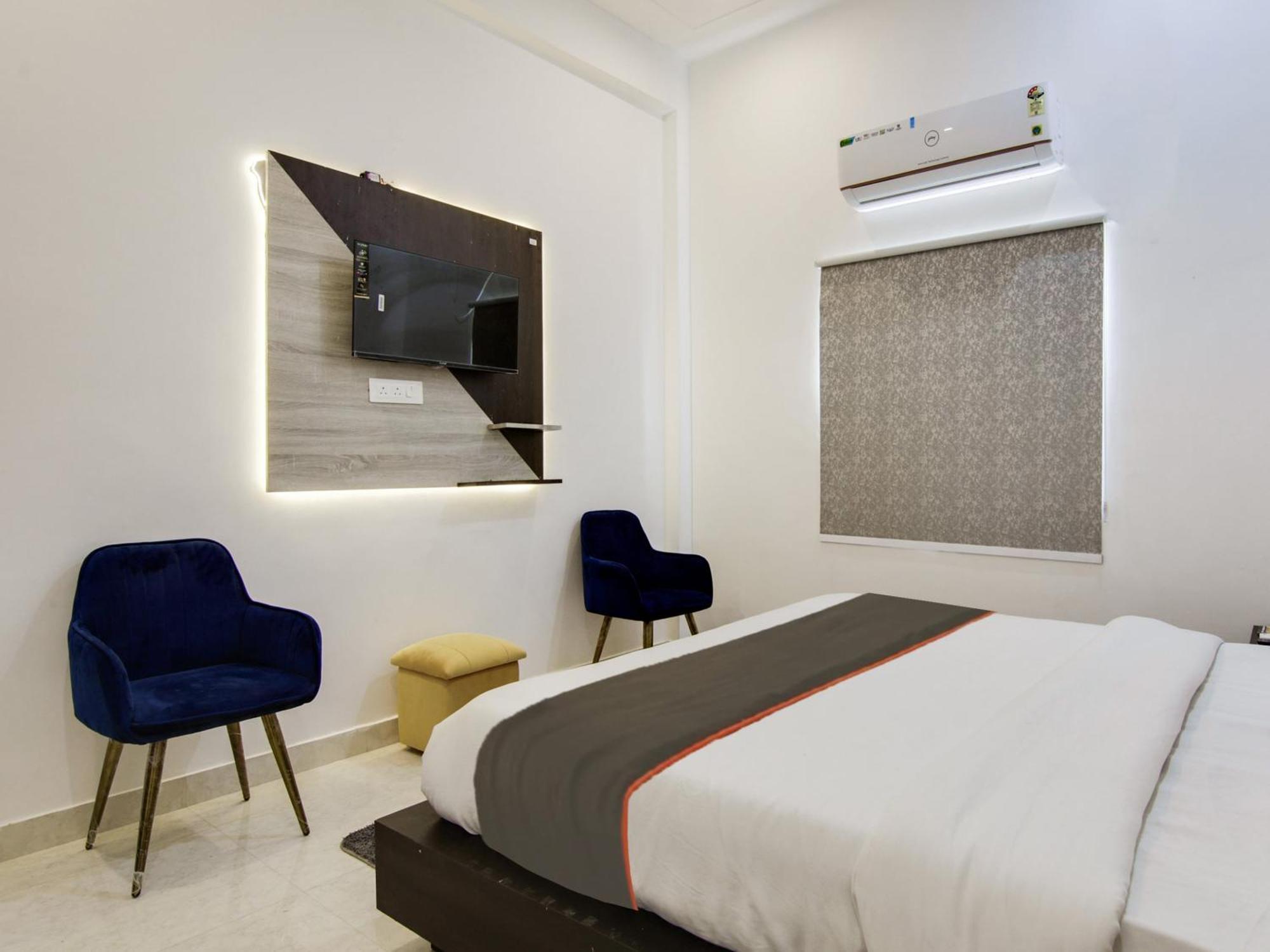 The Nines Hotel & Restro Nainital Eksteriør bilde