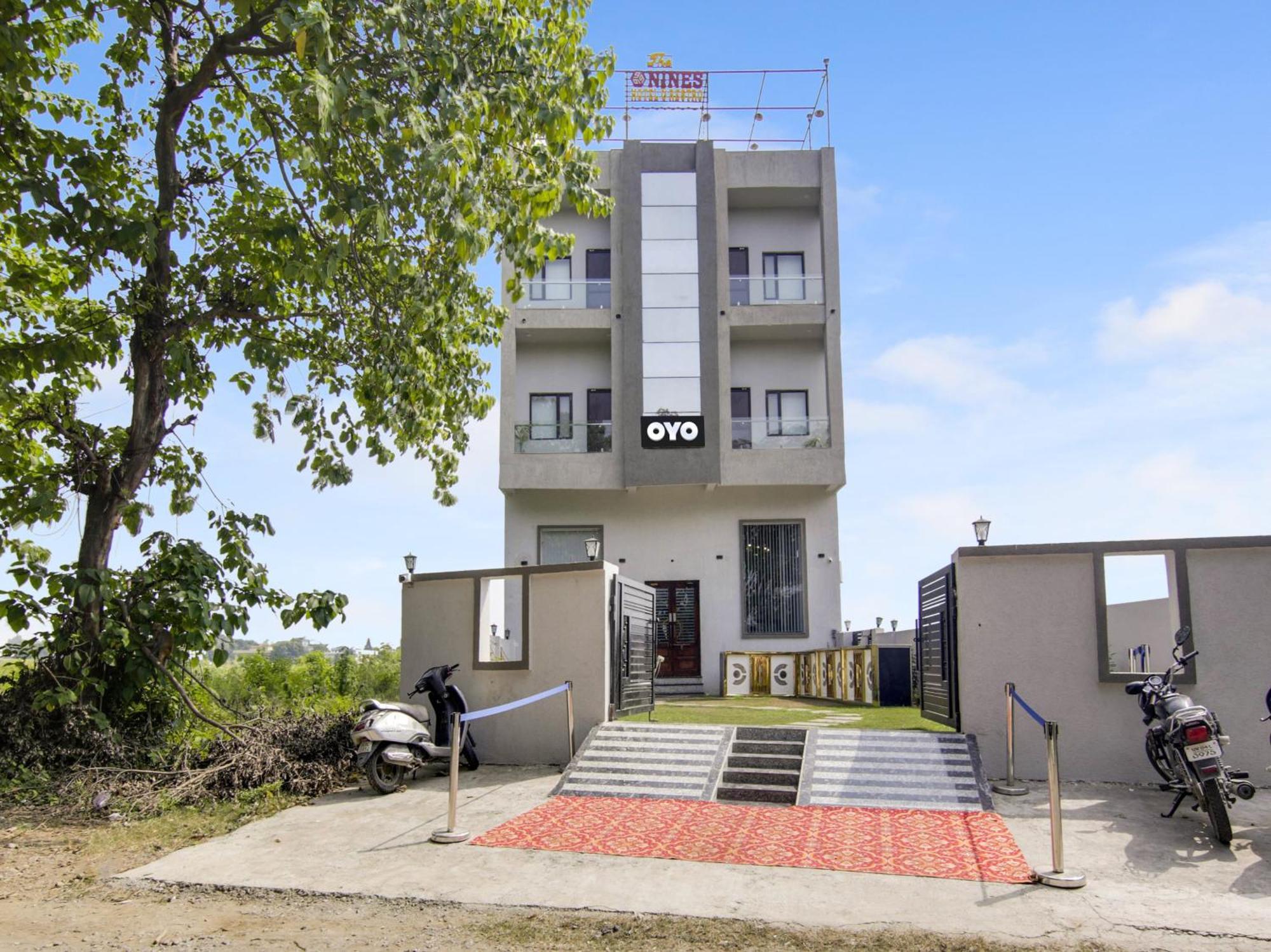 The Nines Hotel & Restro Nainital Eksteriør bilde